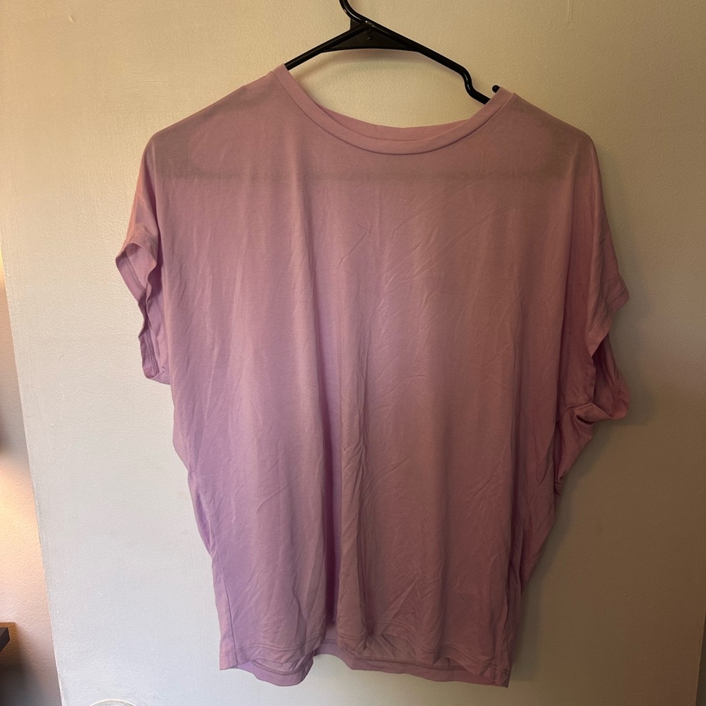 Uniqlo Light Mauve Short Sleeve Relaxed Tee